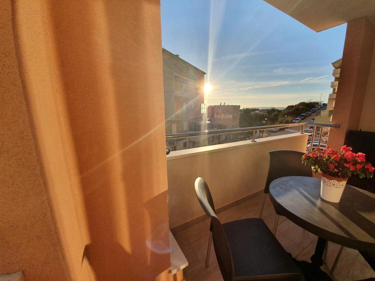 Apartment Pinna Nobilis, Private Parking Makarska Exterior photo